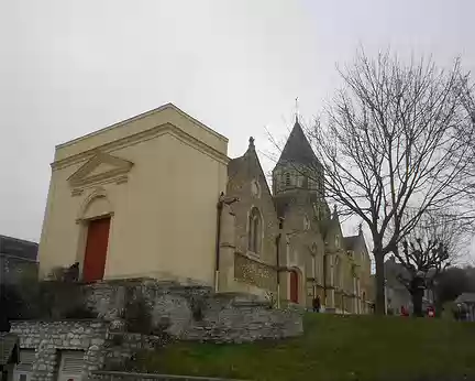PXL005 Eglise du XIIè s. de St-Martin-La-Garenne, fortement restaurée en 1873. Merci à Jean-Claude pour cette rando dans le Vexin français.